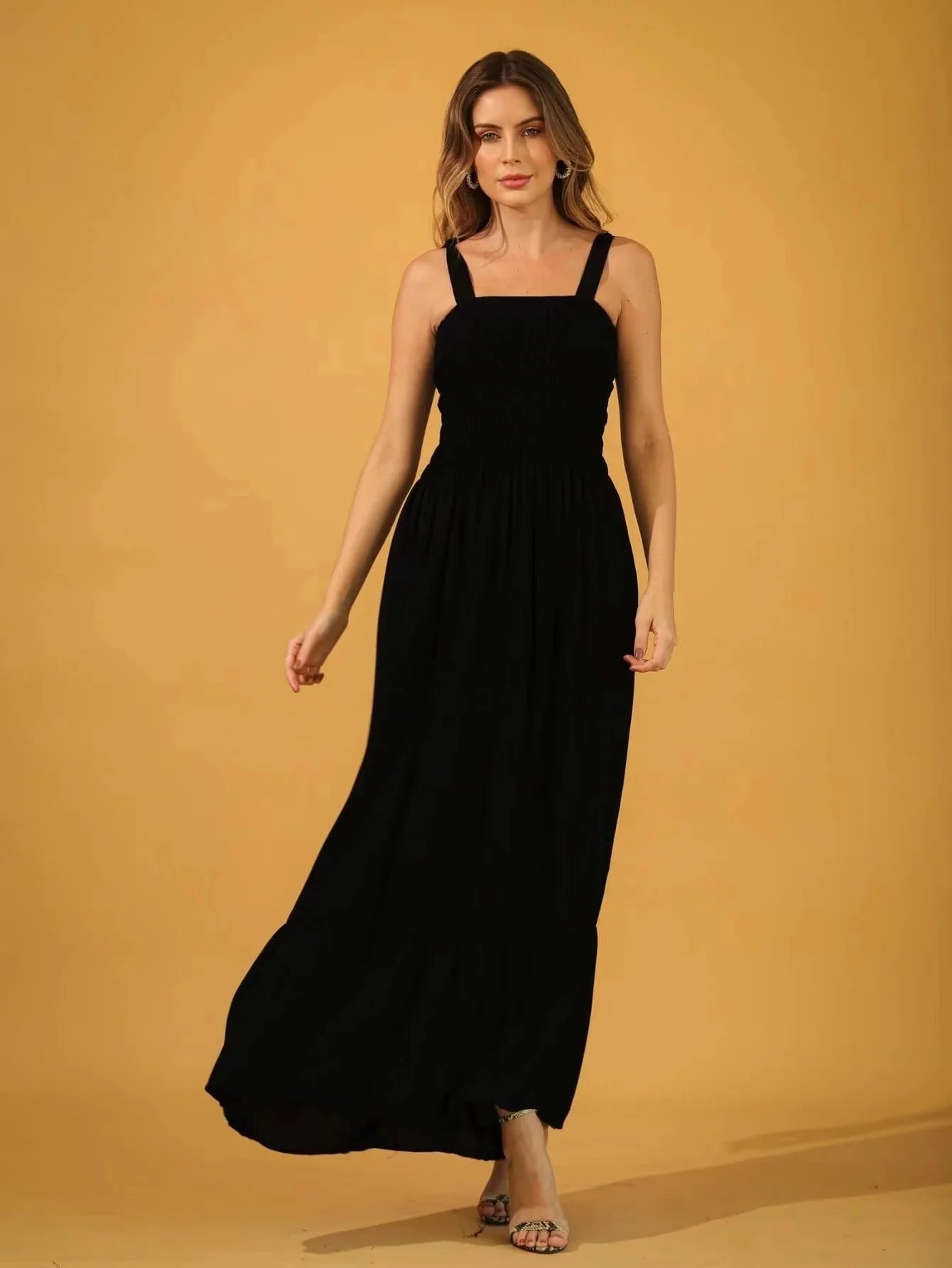Vestido Feminino Longo em Lastex Com Alça - Loja Luniva