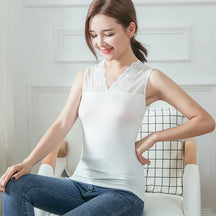 Blusa Feminina com Detalhes em Renda Quedma - Loja Luniva