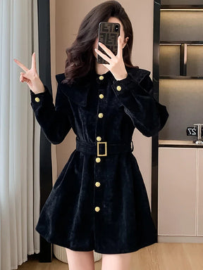 Vestido Curto com Botões - Loja Luniva