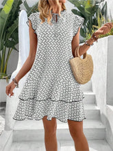 Vestido Curto com Gola V Amandine - Loja Luniva
