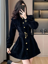 Vestido Curto com Botões - Loja Luniva