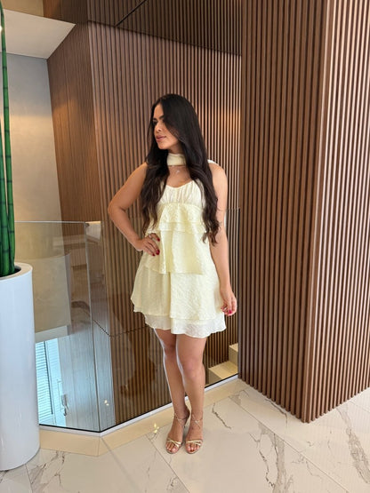 Vestido Curto de Babados Rebeca