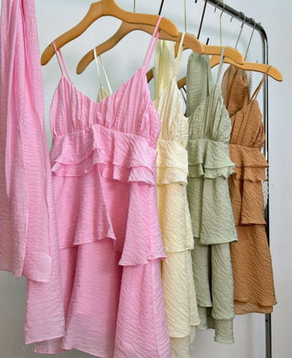 Vestido Curto de Babados Rebeca