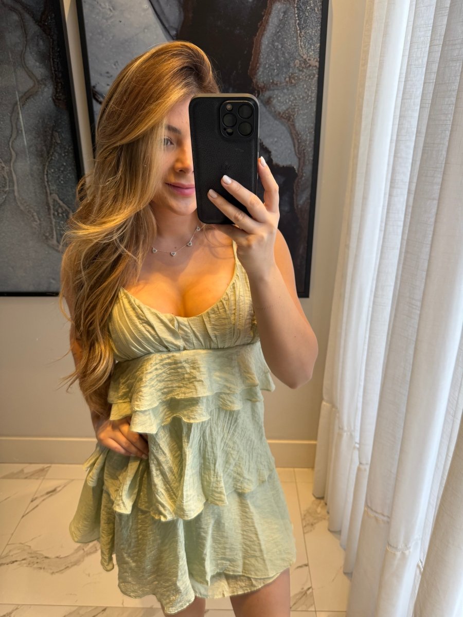 Vestido Curto de Babados Rebeca